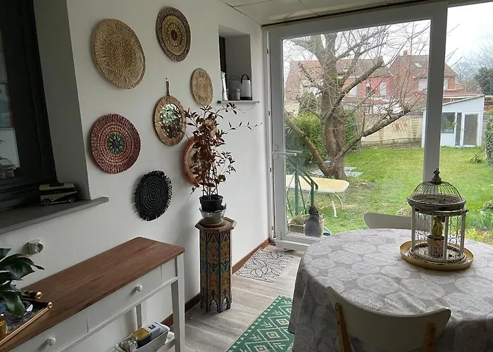 Charmante Maison Avec Jardin Et Veranda Holiday home *