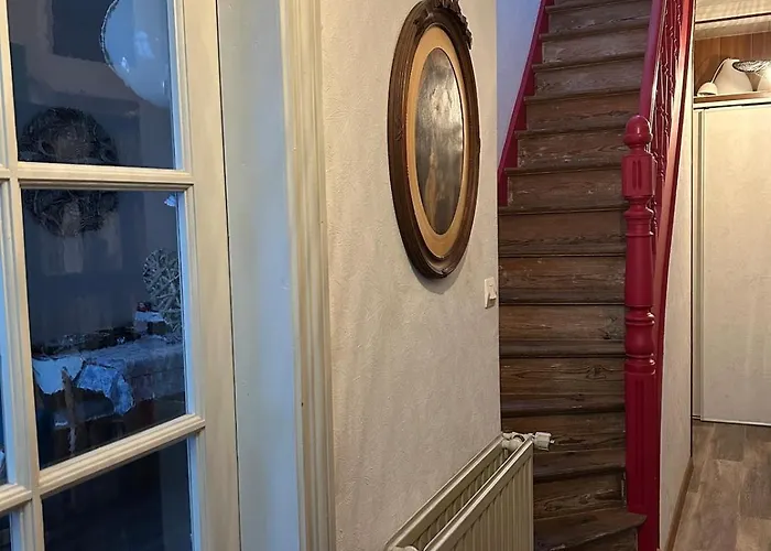Holiday home Charmante Maison Avec Jardin Et Veranda Anzin